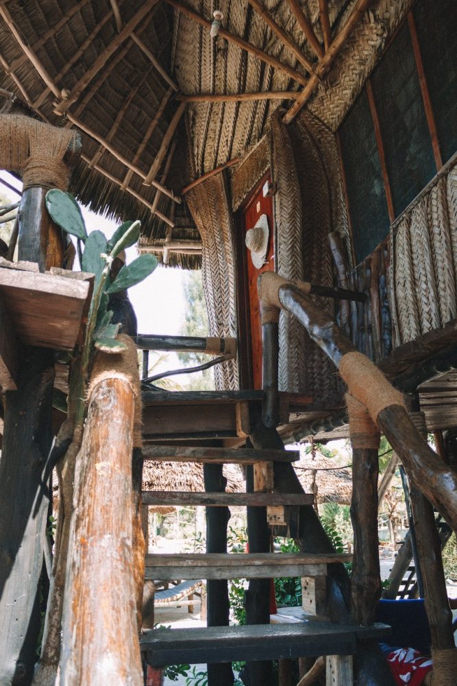 Treppe zur Unterkunft in Kizimkazi, Sansibar